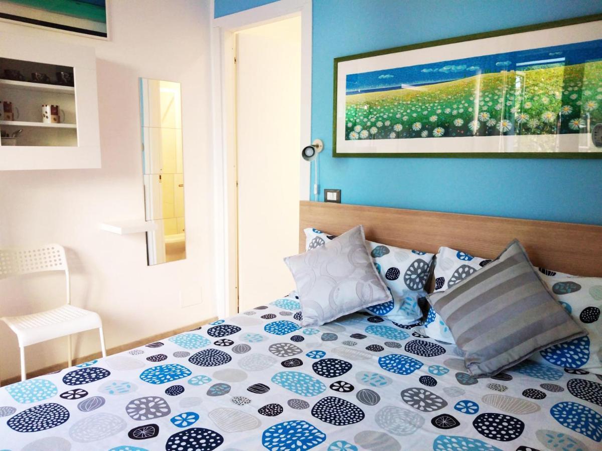 Il Giardino Di Laura Private Rooms มอนเดลโล ภายนอก รูปภาพ
